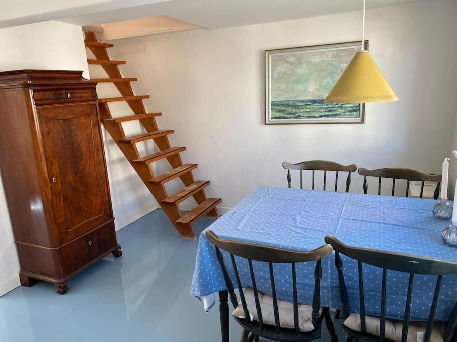 Villa Skont Fiskerhus. Taet Pa By, Havn Og Havet Marstal Esterno foto
