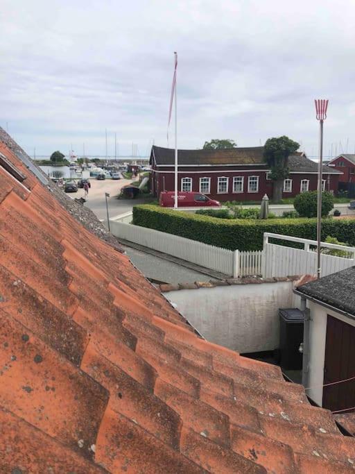 Villa Skont Fiskerhus. Taet Pa By, Havn Og Havet Marstal Esterno foto